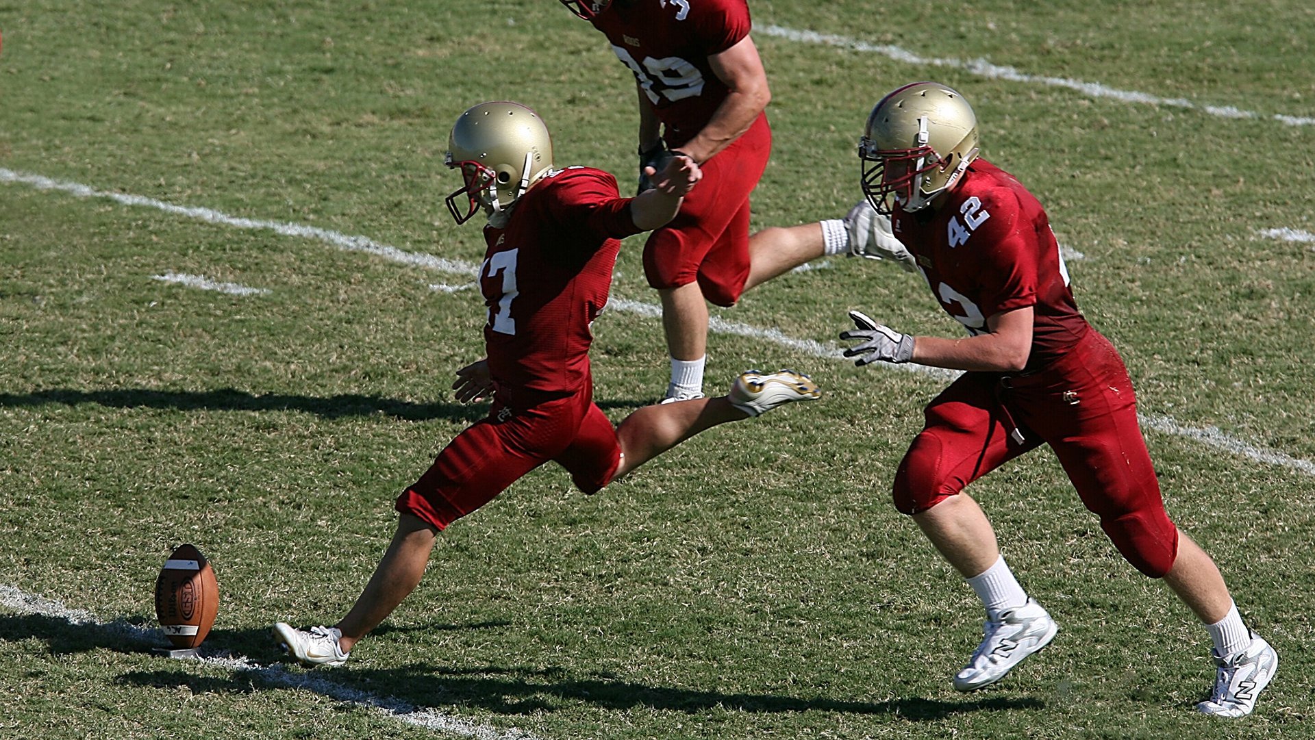 全黑队迅猛的进攻与压迫防守为其在比赛中创造了多次得分机会,全黑队战舞